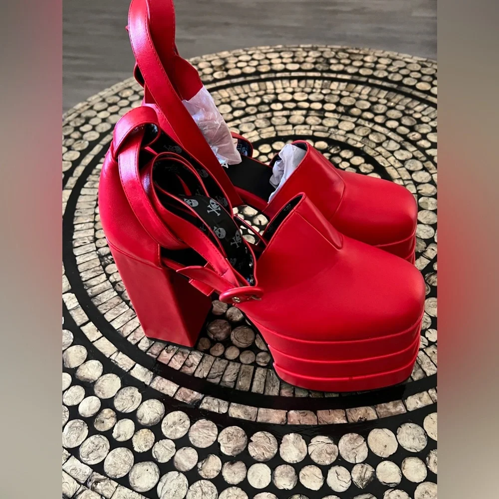 Lamoda Serious Love Platform Heels - Picture 7 of 9